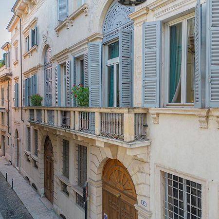 Corte Realdi - Palazzo Camozzini Verona Bagian luar foto
