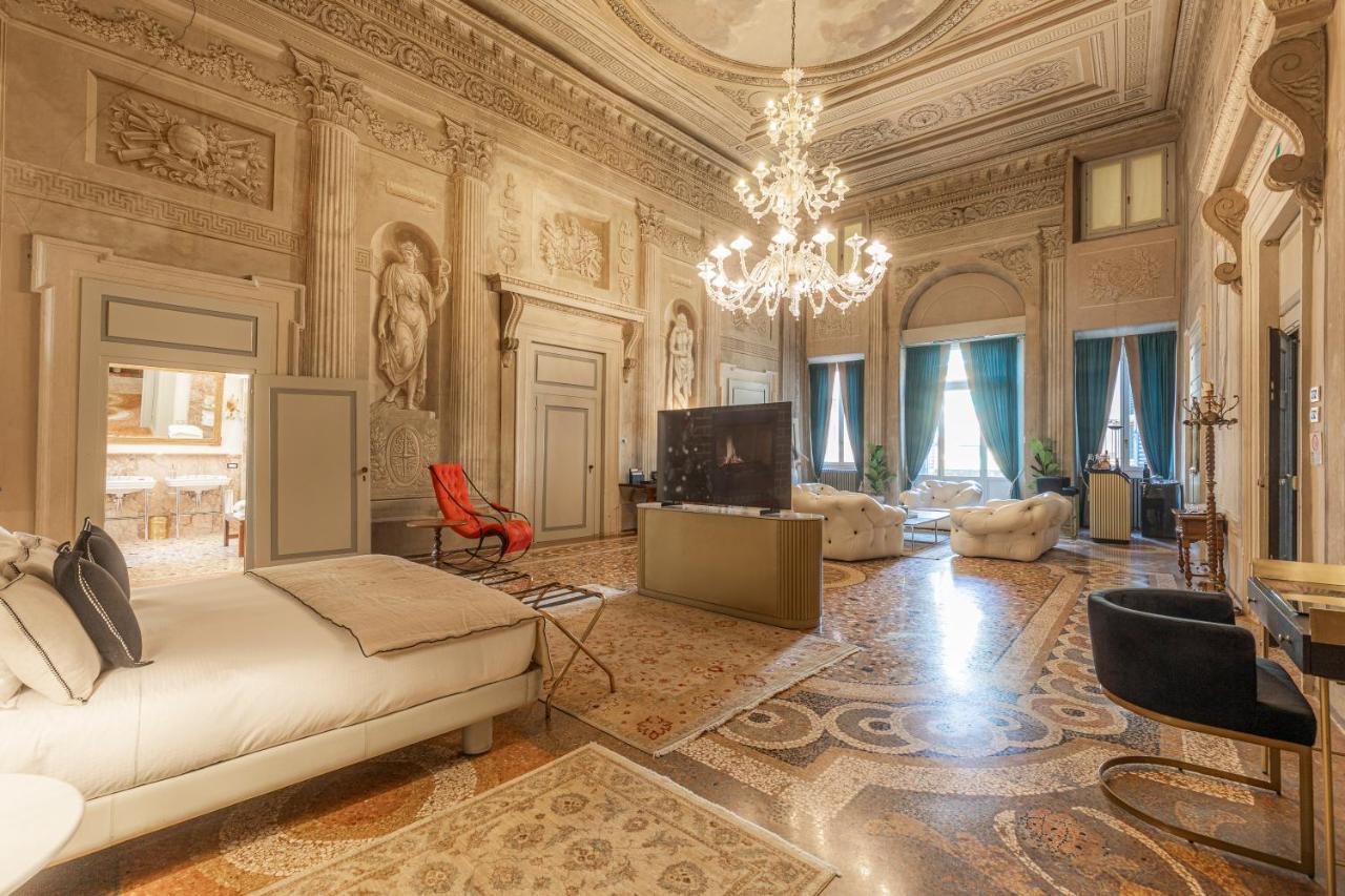 Corte Realdi - Palazzo Camozzini Verona Bagian luar foto