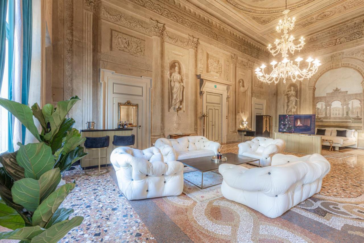Corte Realdi - Palazzo Camozzini Verona Bagian luar foto