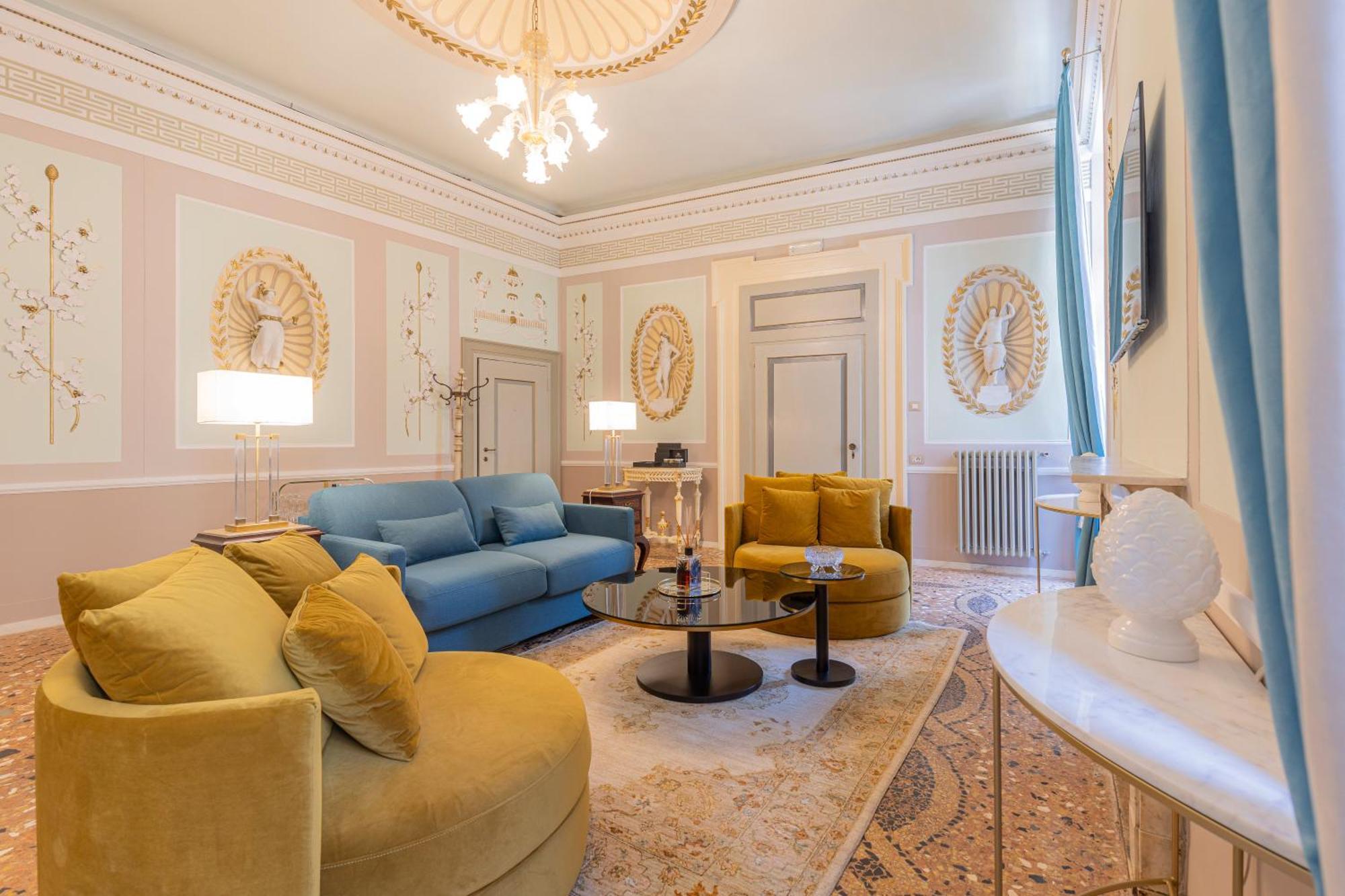 Corte Realdi - Palazzo Camozzini Verona Ruang foto