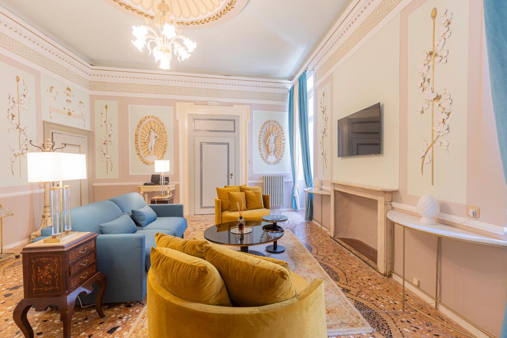 Corte Realdi - Palazzo Camozzini Verona Ruang foto